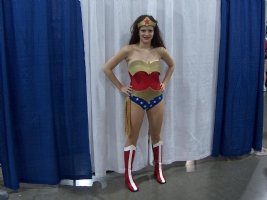 Wonder Woman 2009 Heroes Con photo Comic Art